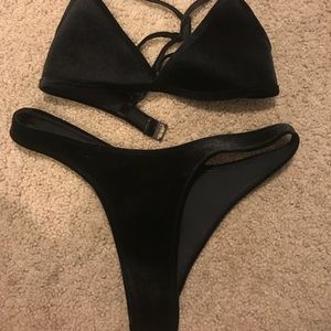 Hoaka velvet bikini